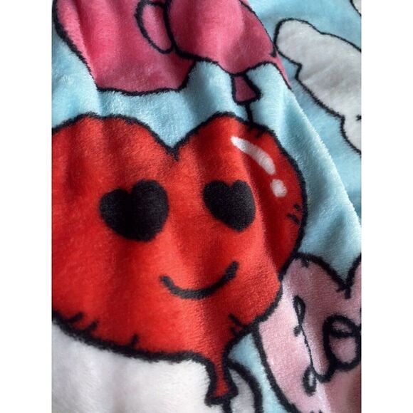 Sanrio Hello Kitty Valentines Love Heart Balloon Soft Throw Blanket 50 X 70” NEW - Picture 8 of 16